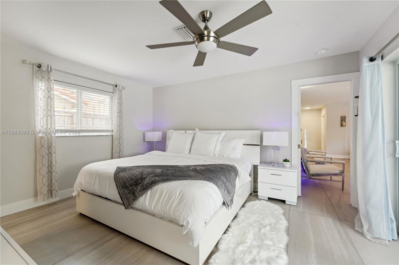 1424 NE 53rd Ct, Fort Lauderdale, FL 33334 Photo