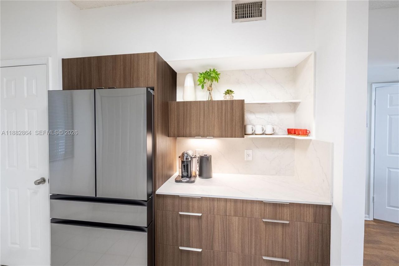 3255 NE 184th St, Unit 12217, Aventura, FL 33160 Photo