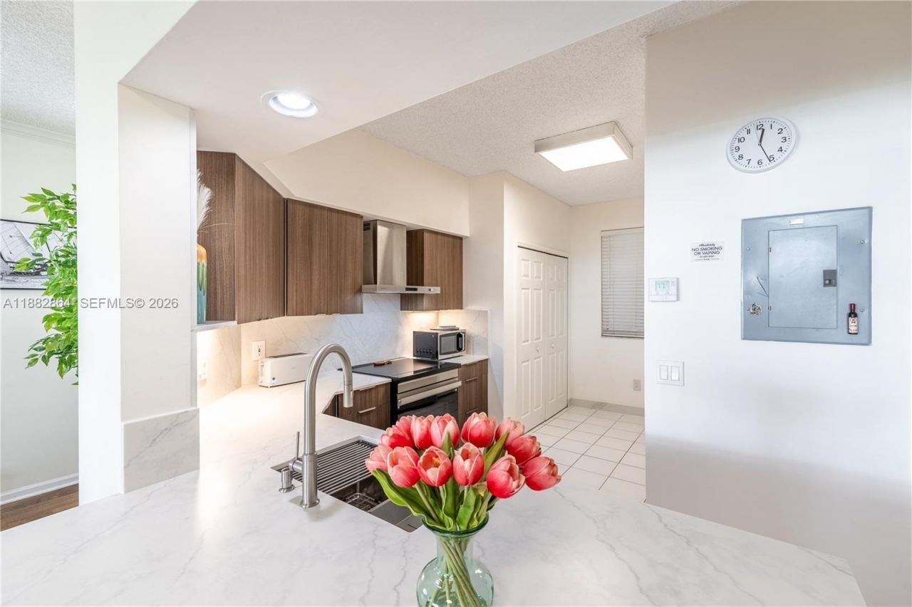 3255 NE 184th St, Unit 12217, Aventura, FL 33160 Photo