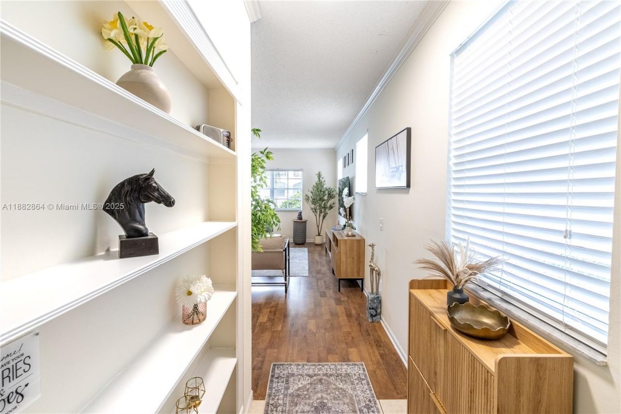 3255 NE 184th St, Unit 12217, Aventura, FL 33160 Photo