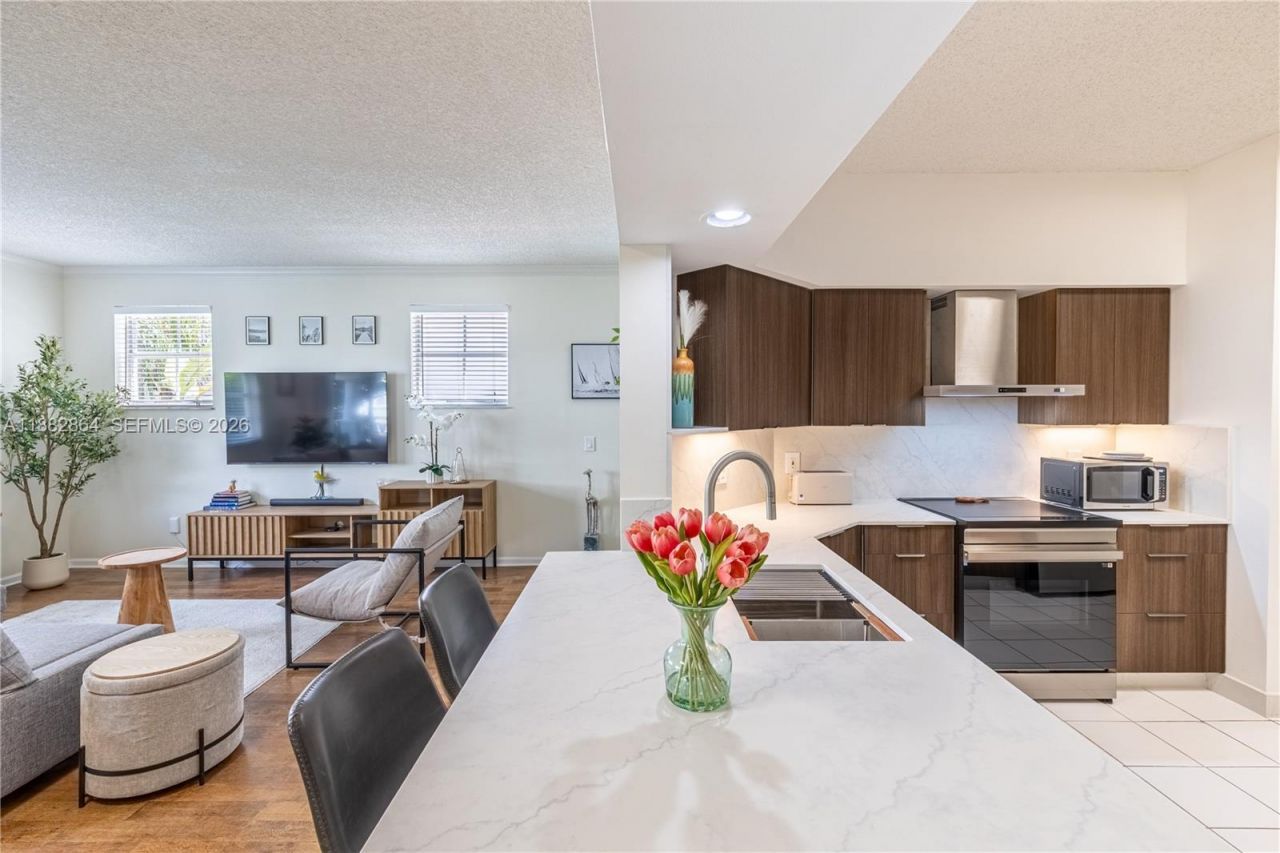 3255 NE 184th St, Unit 12217, Aventura, FL 33160 Photo