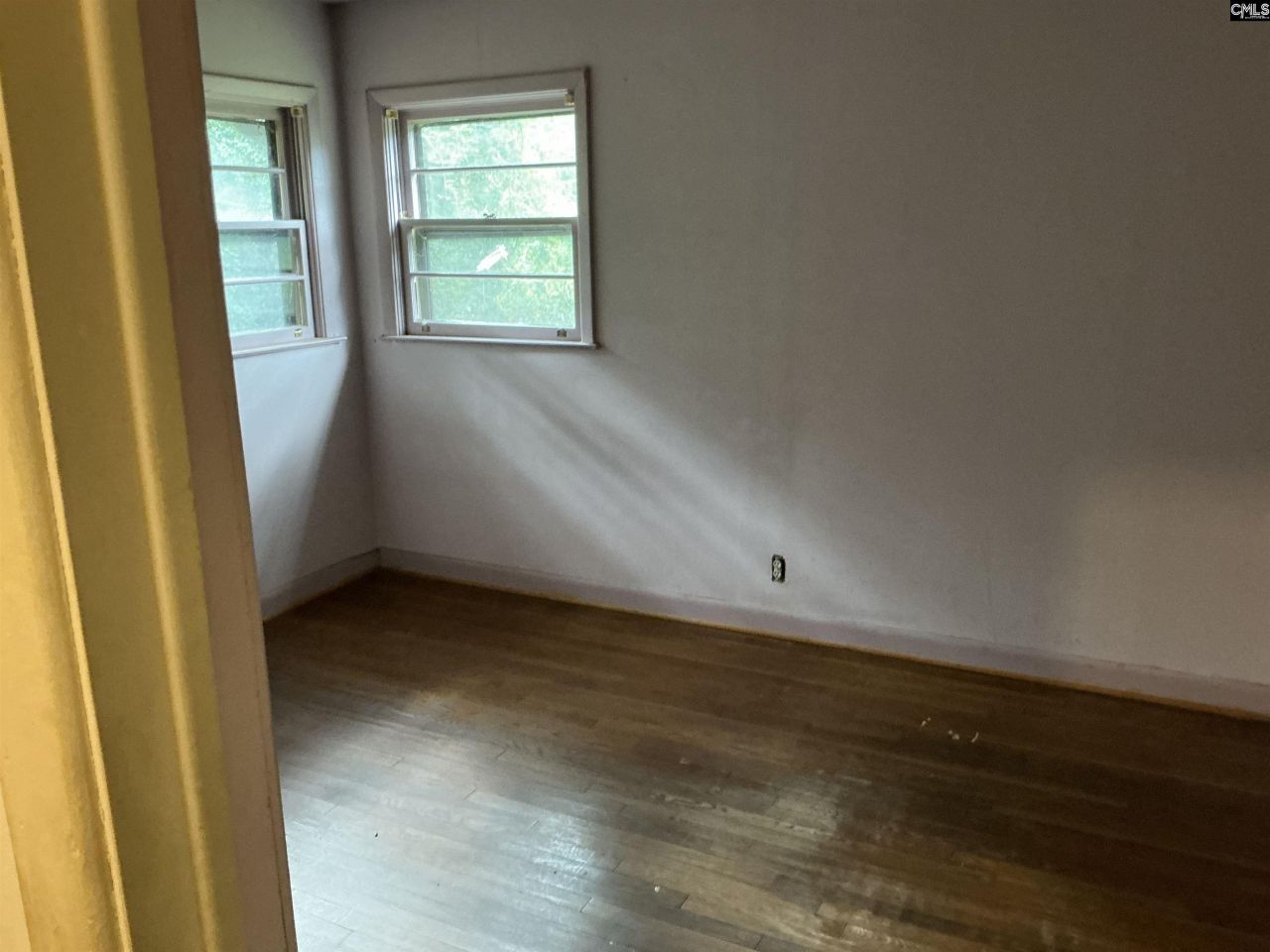 875 Delverton Road Photo 10