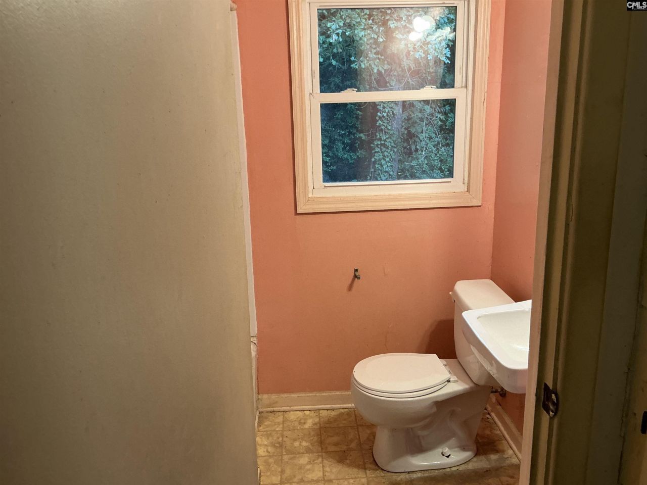 875 Delverton Road Photo 14