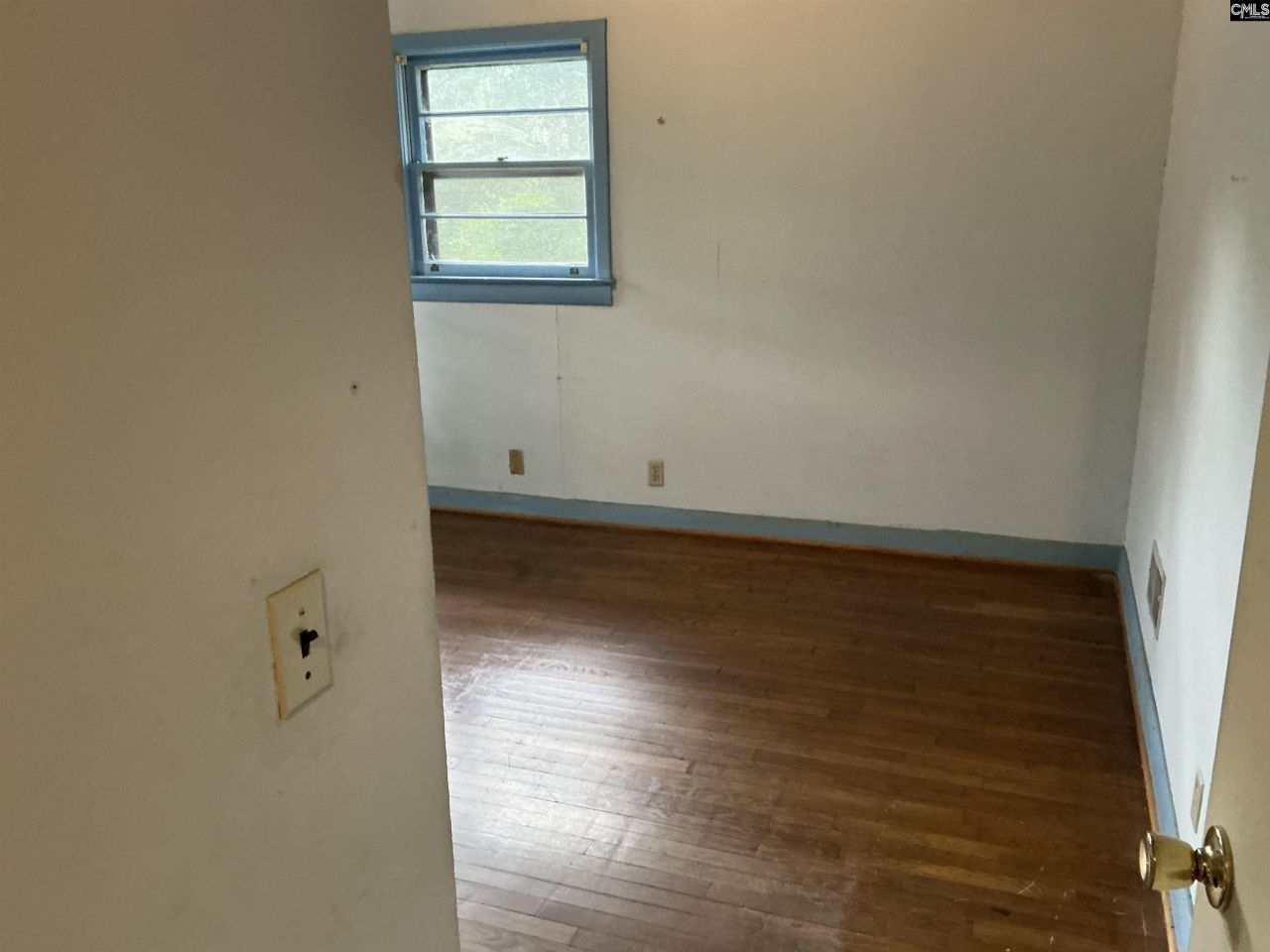 875 Delverton Road Photo 8