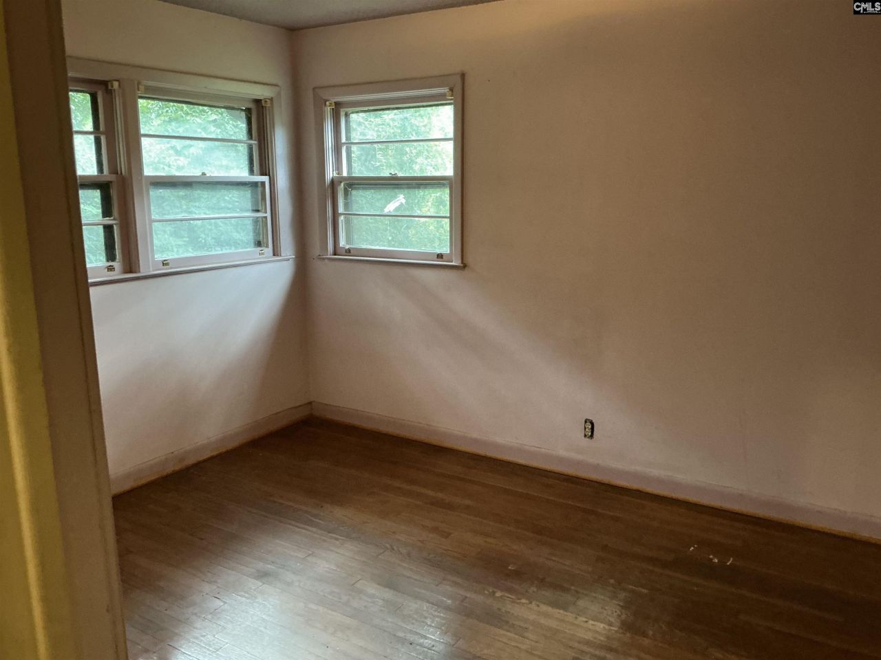 875 Delverton Road Photo 9