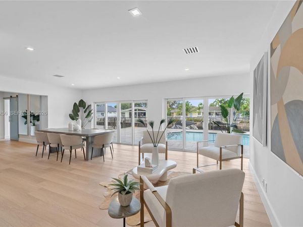 3341 NE 38th St, Fort Lauderdale, FL 33308