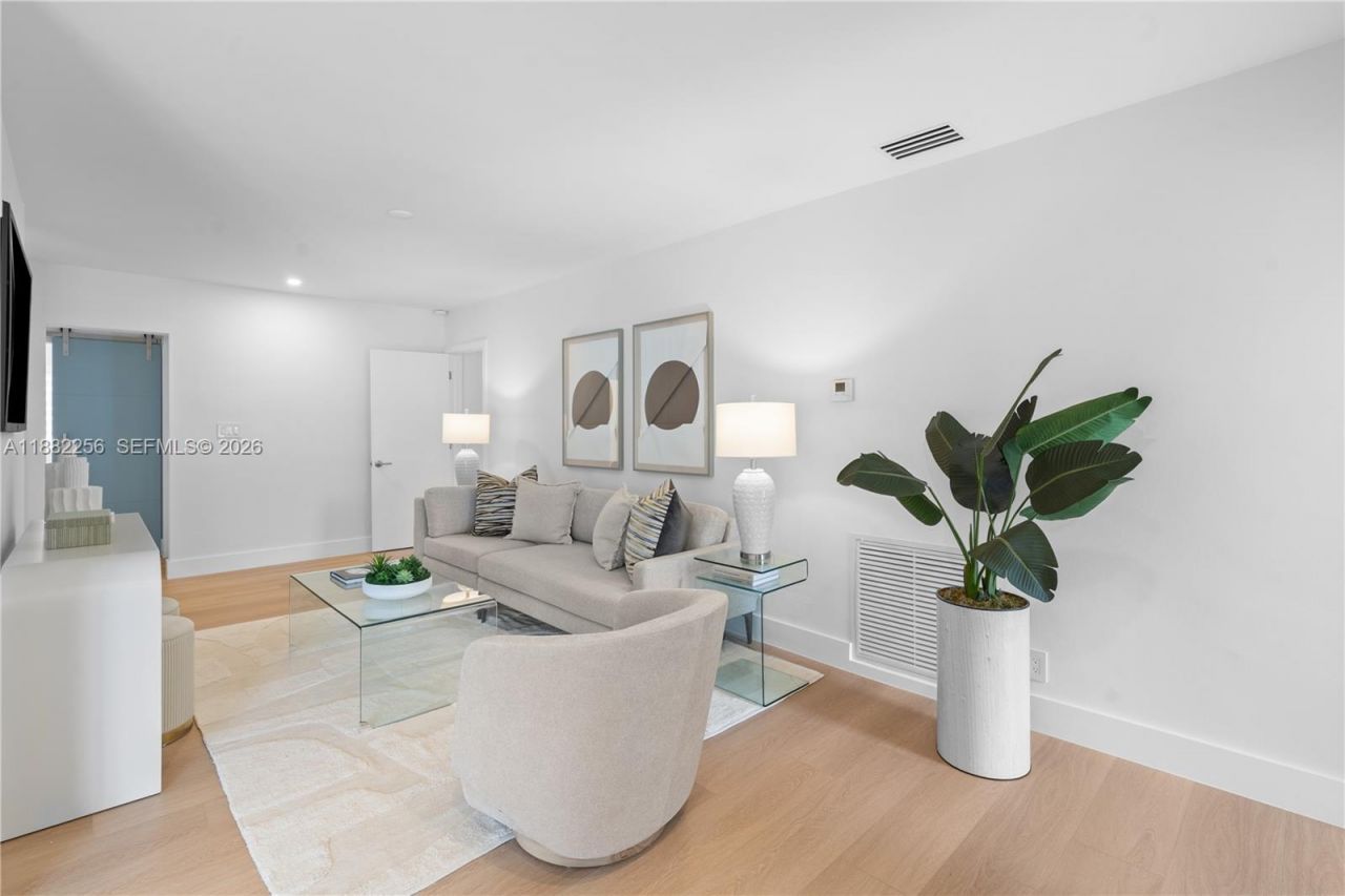 3341 NE 38th St, Fort Lauderdale, FL 33308 Photo