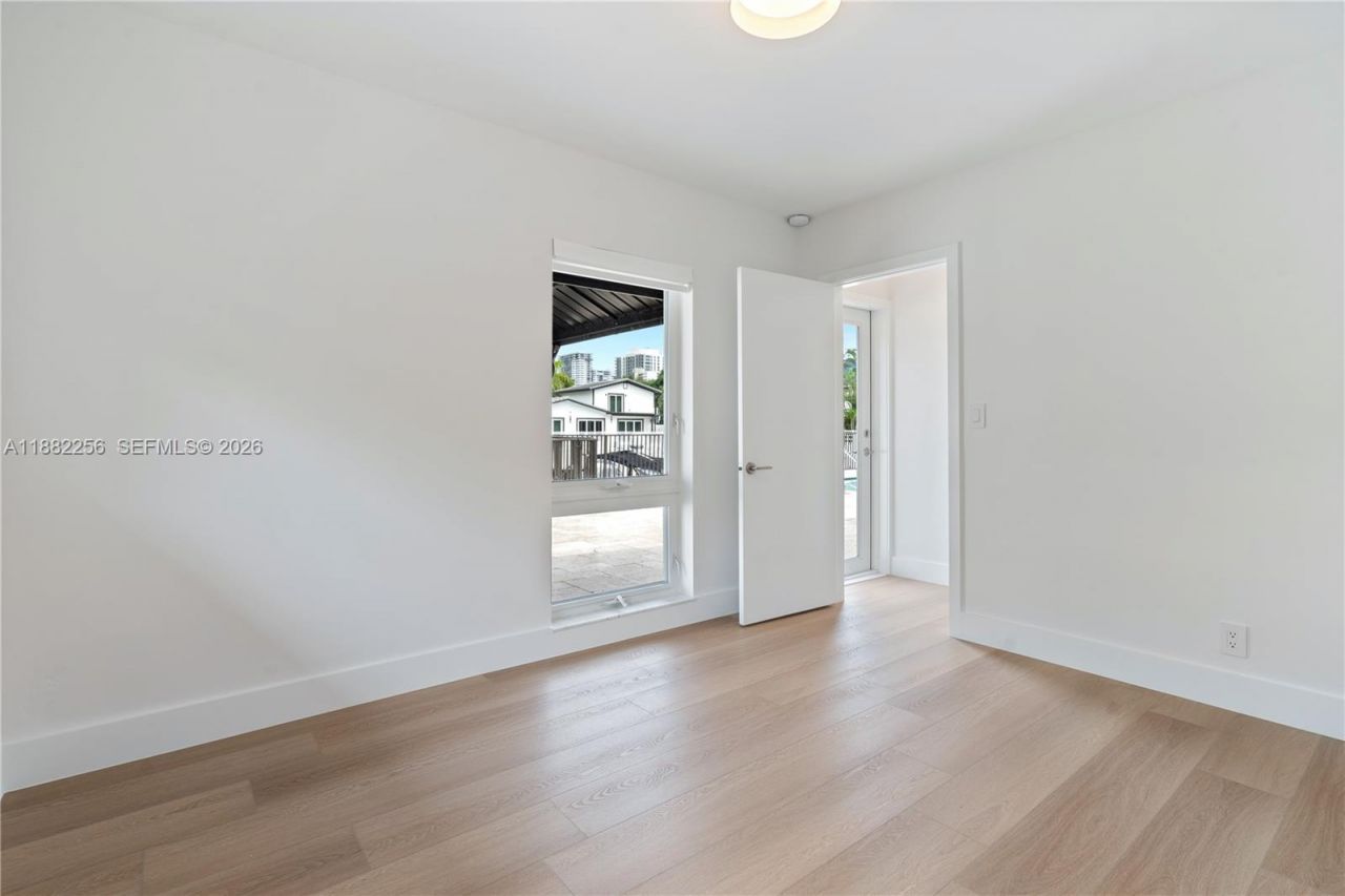 3341 NE 38th St, Fort Lauderdale, FL 33308 Photo