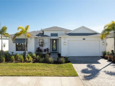 5830 FREESTONE CIRCLE, APOLLO BEACH, FL 33572