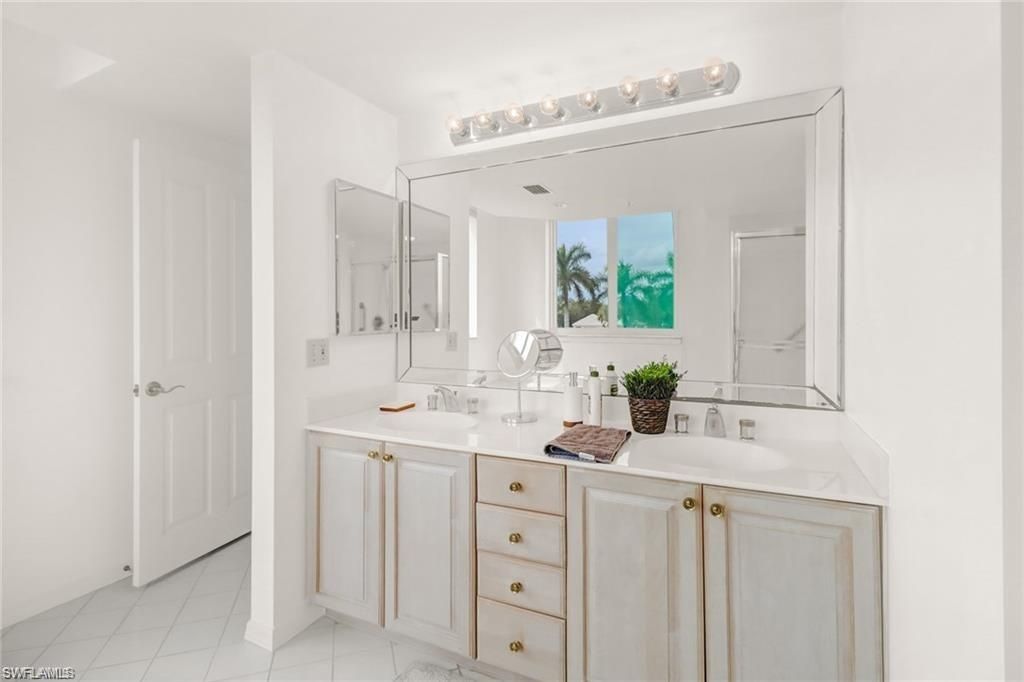 7515 Pelican Bay Blvd, Unit 2A, Naples, FL 34108 Photo
