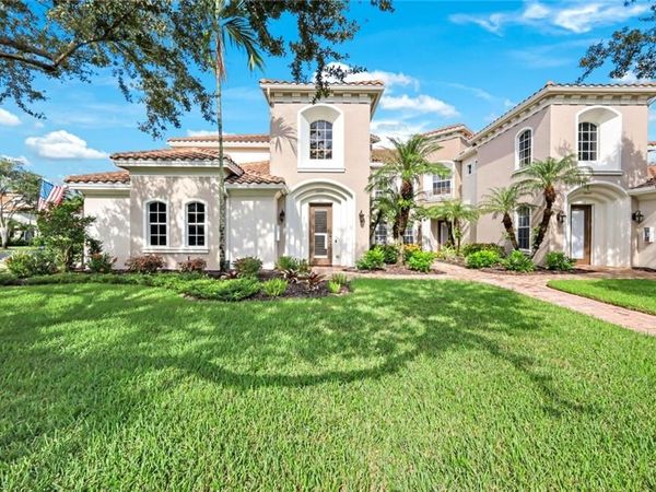 28495 Altessa WAY, Unit 201, BONITA SPRINGS, FL 34135