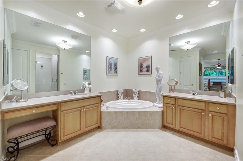 28495 Altessa Way, Unit 201, Bonita Springs, FL 34135 Photo