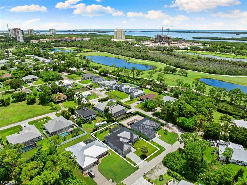 4657 Key Largo Ln, Bonita Springs, FL 34134 Photo