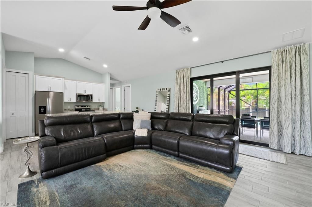 4657 Key Largo Ln, Bonita Springs, FL 34134 Photo