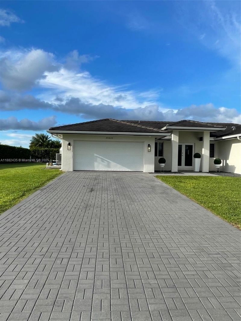 20605 SW 319th St, Homestead, FL 33030 Photo