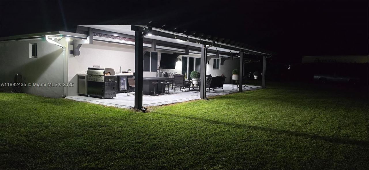 20605 SW 319th St, Homestead, FL 33030 Photo