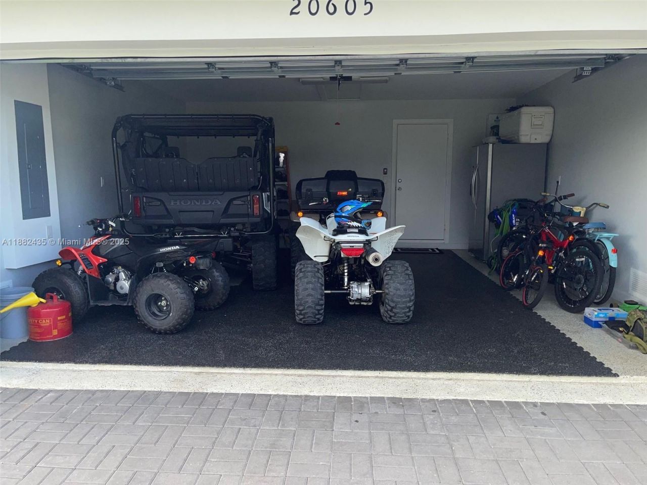 20605 SW 319th St, Homestead, FL 33030 Photo