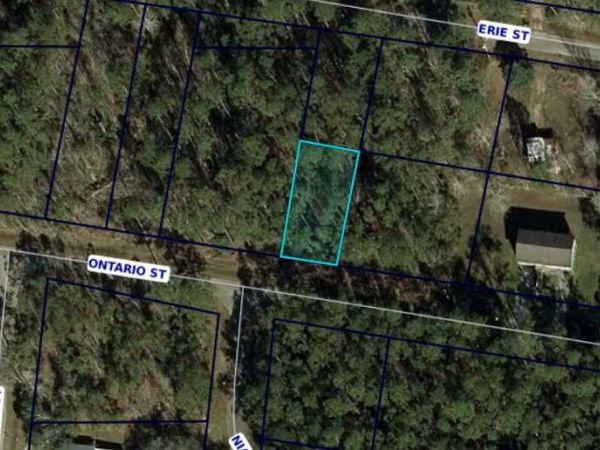 Ontario Street, Waveland, MS 39576