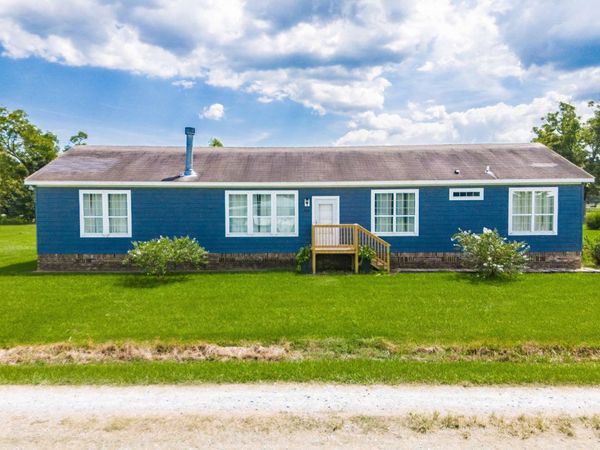 1040 Rue Maline, St. Martinville, LA 70582