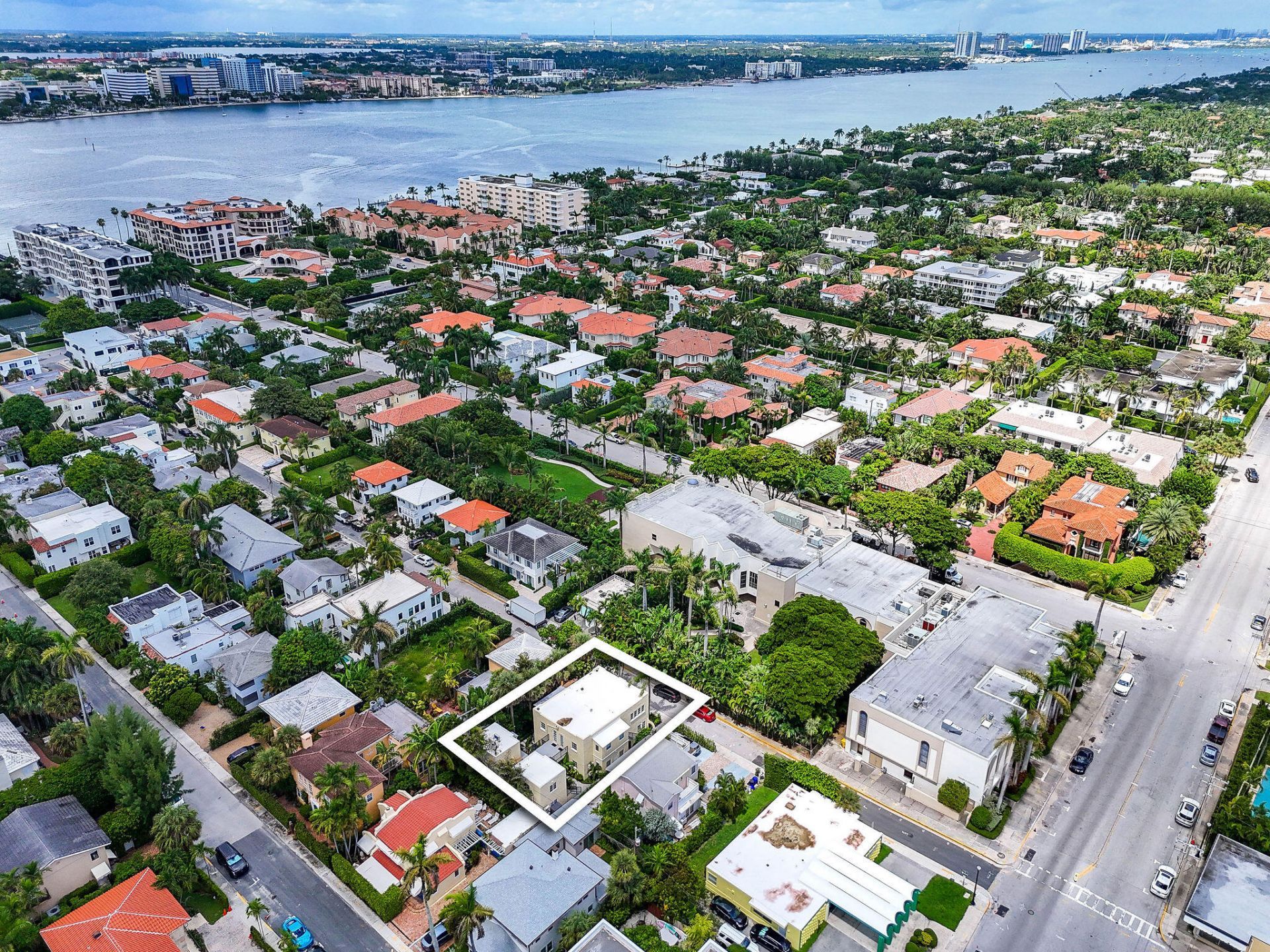 212 Oleander Avenue, Palm Beach, FL 33480 Photo