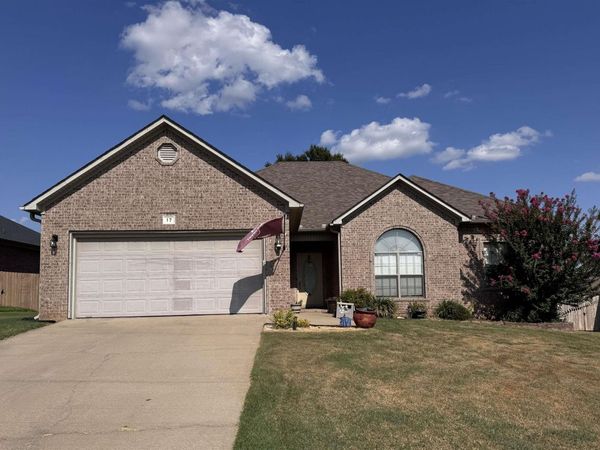 17 Emma Drive, Cabot, AR 72023