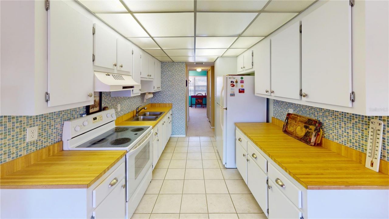 305 30th Avenue W, Unit A308, Bradenton, FL 34205 Photo