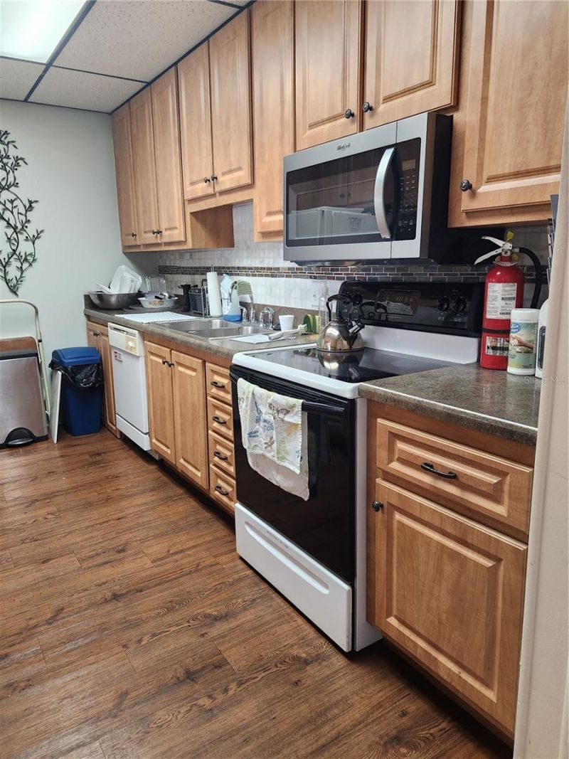 305 30th Avenue W, Unit A308, Bradenton, FL 34205 Photo