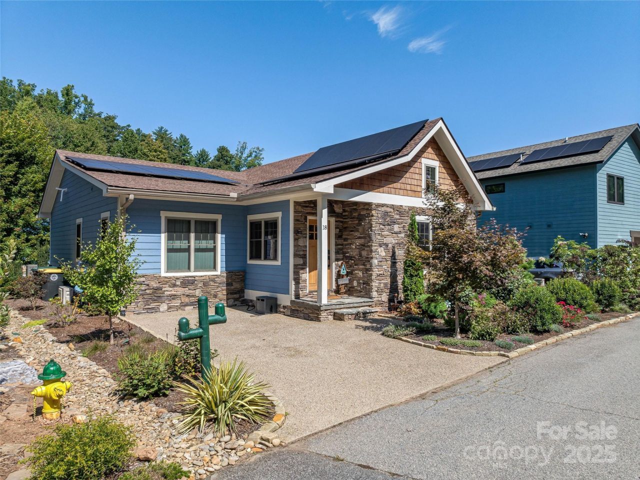 18 Destination Drive, Asheville, NC 28806 Main Photo