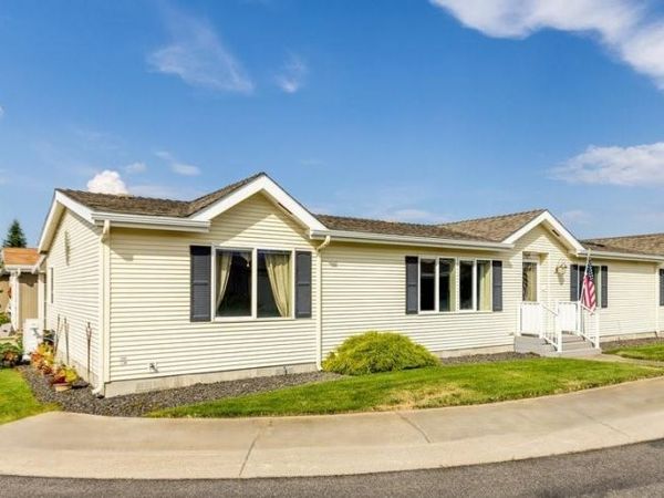 1704 N Grady Ln, Greenacres, WA 99016