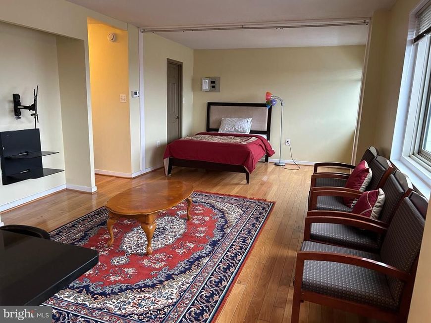 7333 New Hampshire Avenue, Unit 1107, Takoma Park, MD 20912 Main Photo