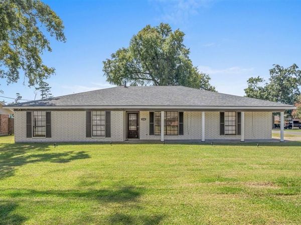 2300 Augustine Street, Sulphur, LA 70665