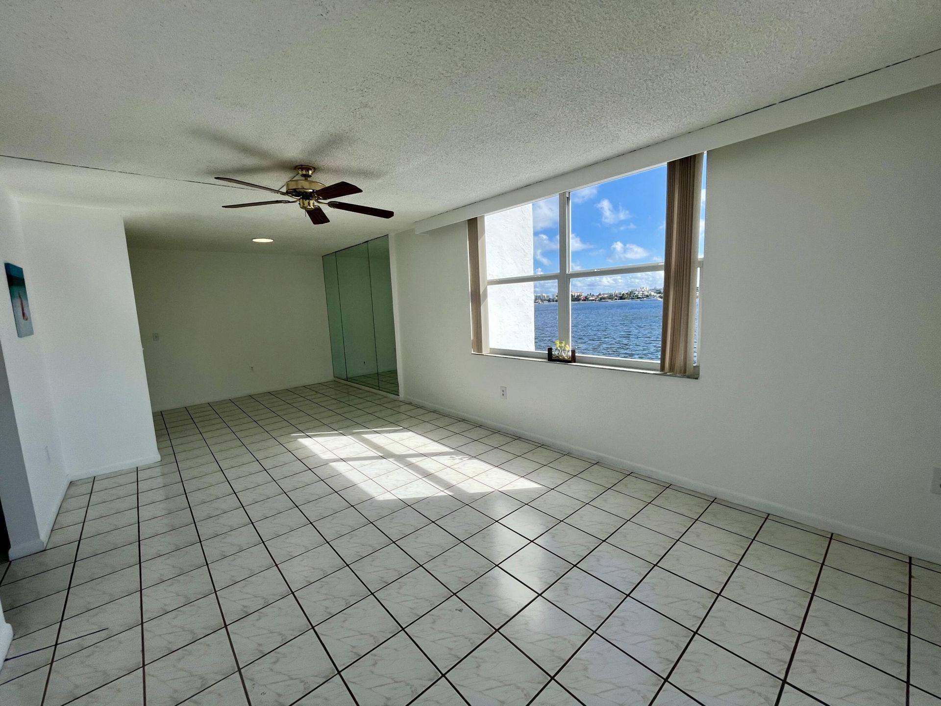 301 Croton Avenue, Unit 305, Lantana, FL 33462 Photo