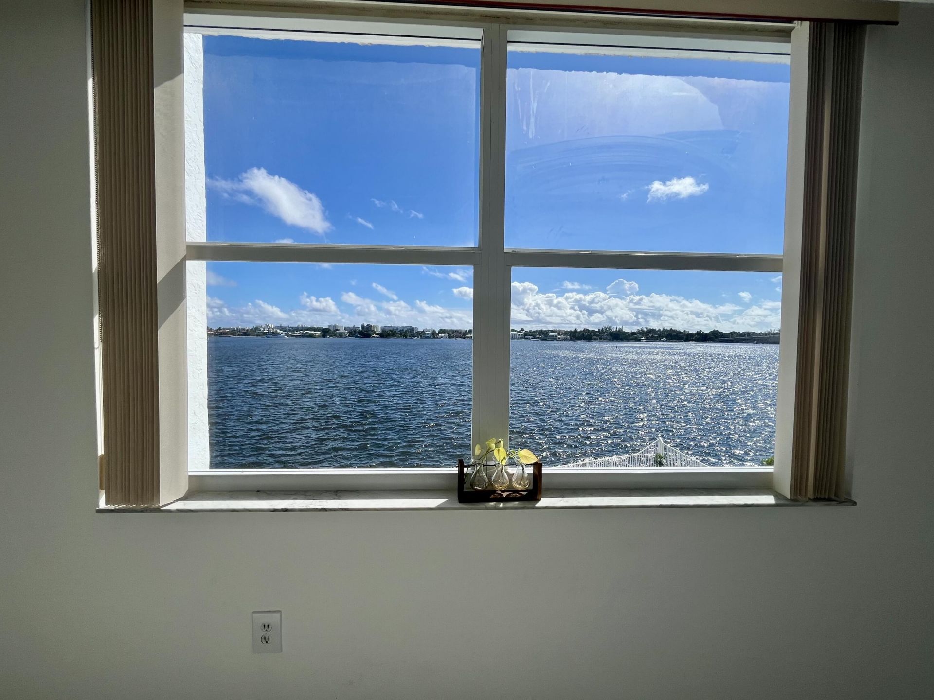 301 Croton Avenue, Unit 305, Lantana, FL 33462 Photo