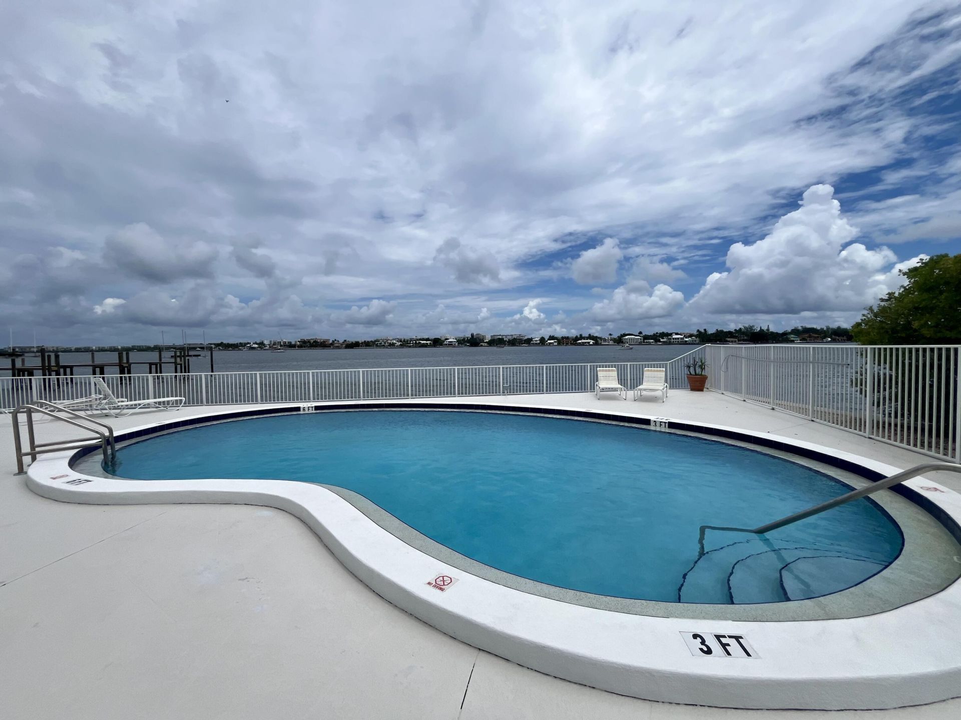 301 Croton Avenue, Unit 305, Lantana, FL 33462 Photo
