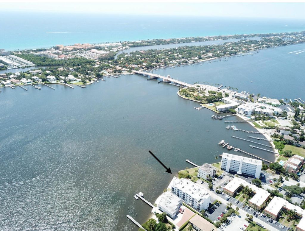 301 Croton Avenue, Unit 305, Lantana, FL 33462 Photo