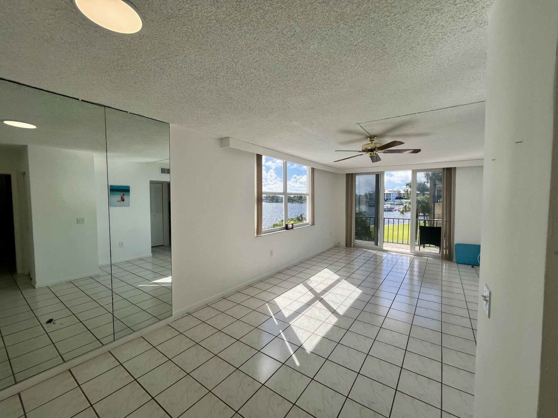 301 Croton Avenue, Unit 305, Lantana, FL 33462 Photo