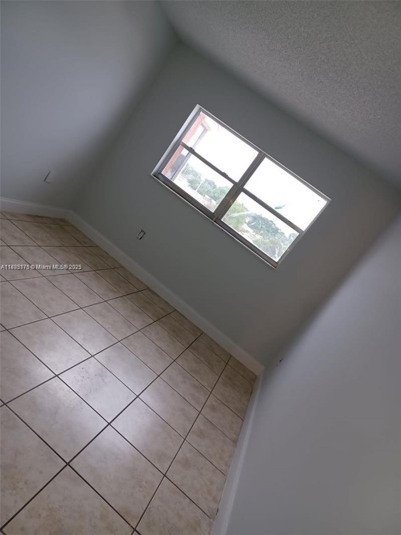 3610 NW 21st St, Unit 409, Lauderdale Lakes, FL 33311 Photo