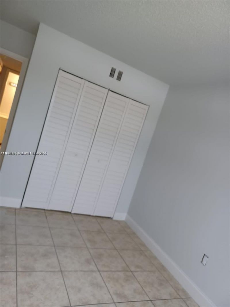3610 NW 21st St, Unit 409, Lauderdale Lakes, FL 33311 Photo