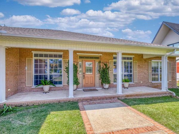 4003 Indigo Dr, Pensacola, FL 32507