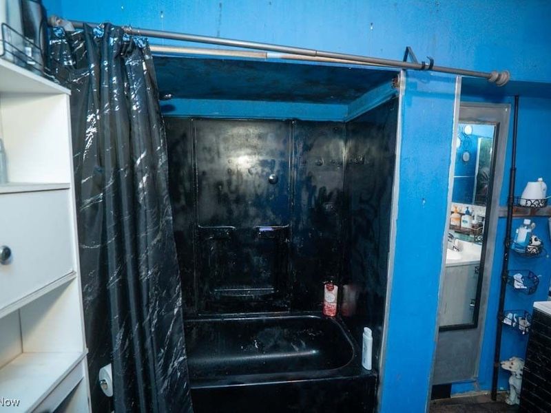 550 E 107th Street, Cleveland, OH 44108 Photo 17