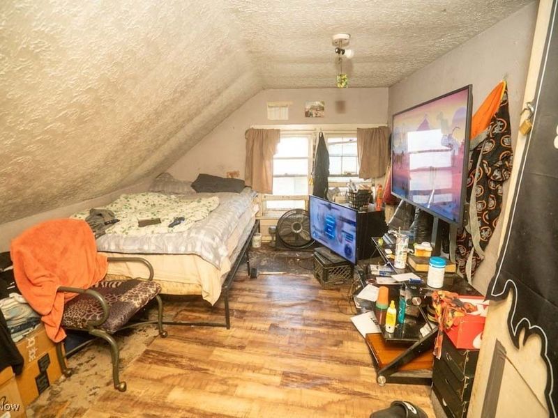 550 E 107th Street, Cleveland, OH 44108 Photo 21