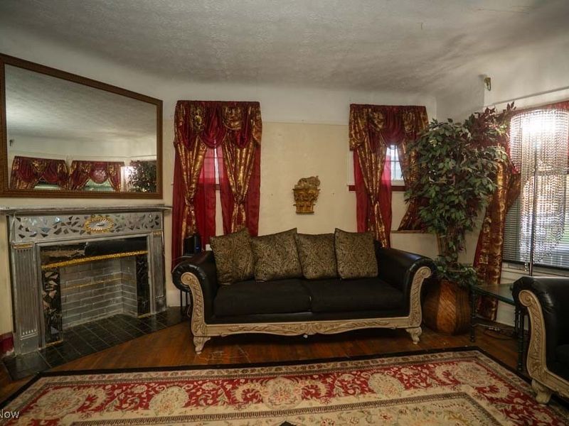 550 E 107th Street, Cleveland, OH 44108 Photo 6
