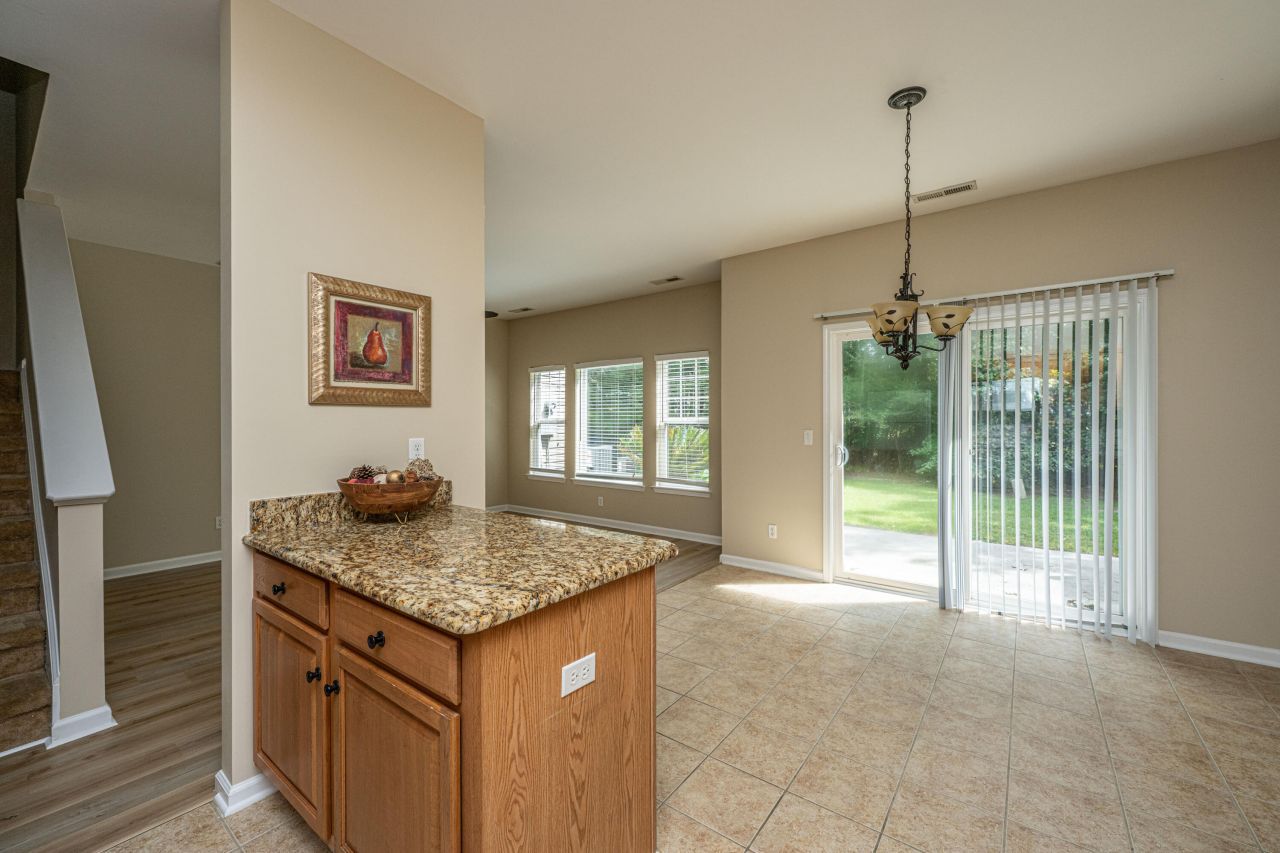 209 Grand Oaks Drive Photo 10