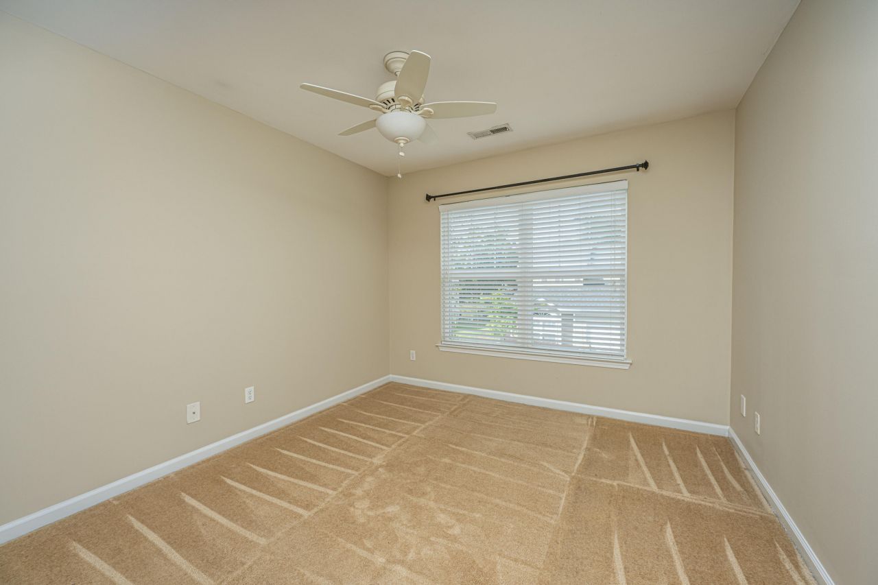 209 Grand Oaks Drive Photo 17