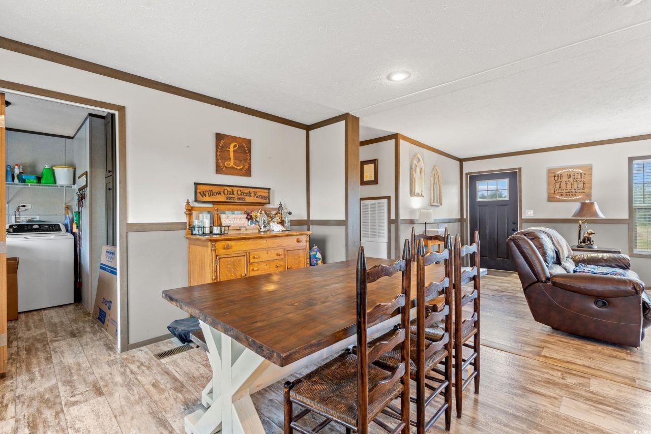 1217 Poplar Creek Rd Photo 10