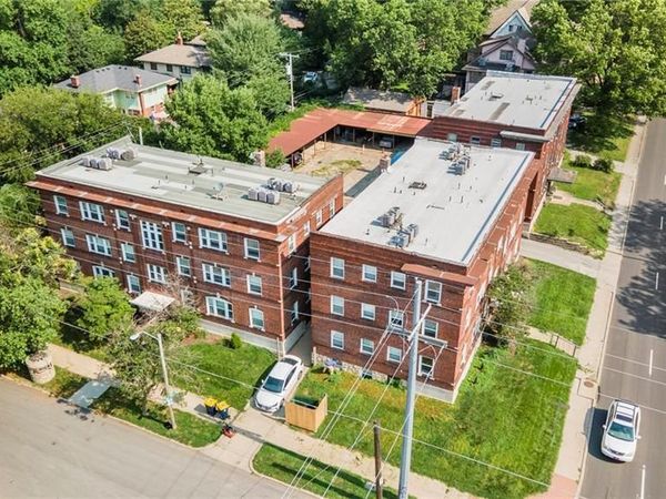806 W 38th Street, Kansas City, MO 64111