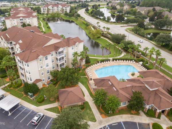 7801 POINT MEADOWS Drive, Unit 2307, Jacksonville, FL 32256