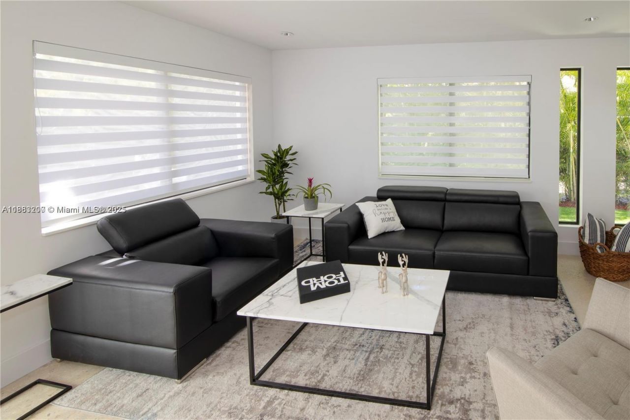 77 NE 43rd St, Unit 77, Miami, FL 33137 Photo