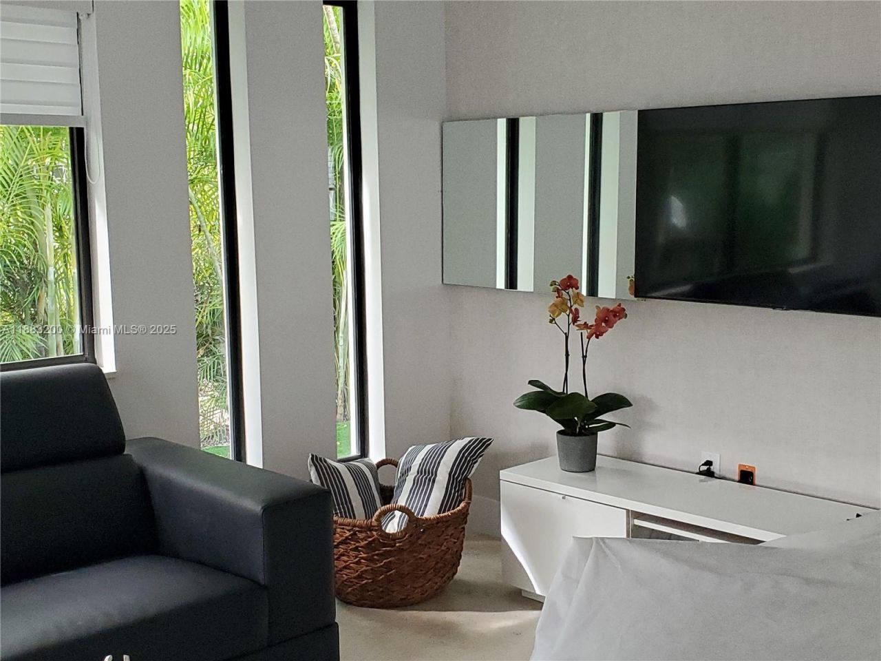 77 NE 43rd St, Unit 77, Miami, FL 33137 Photo