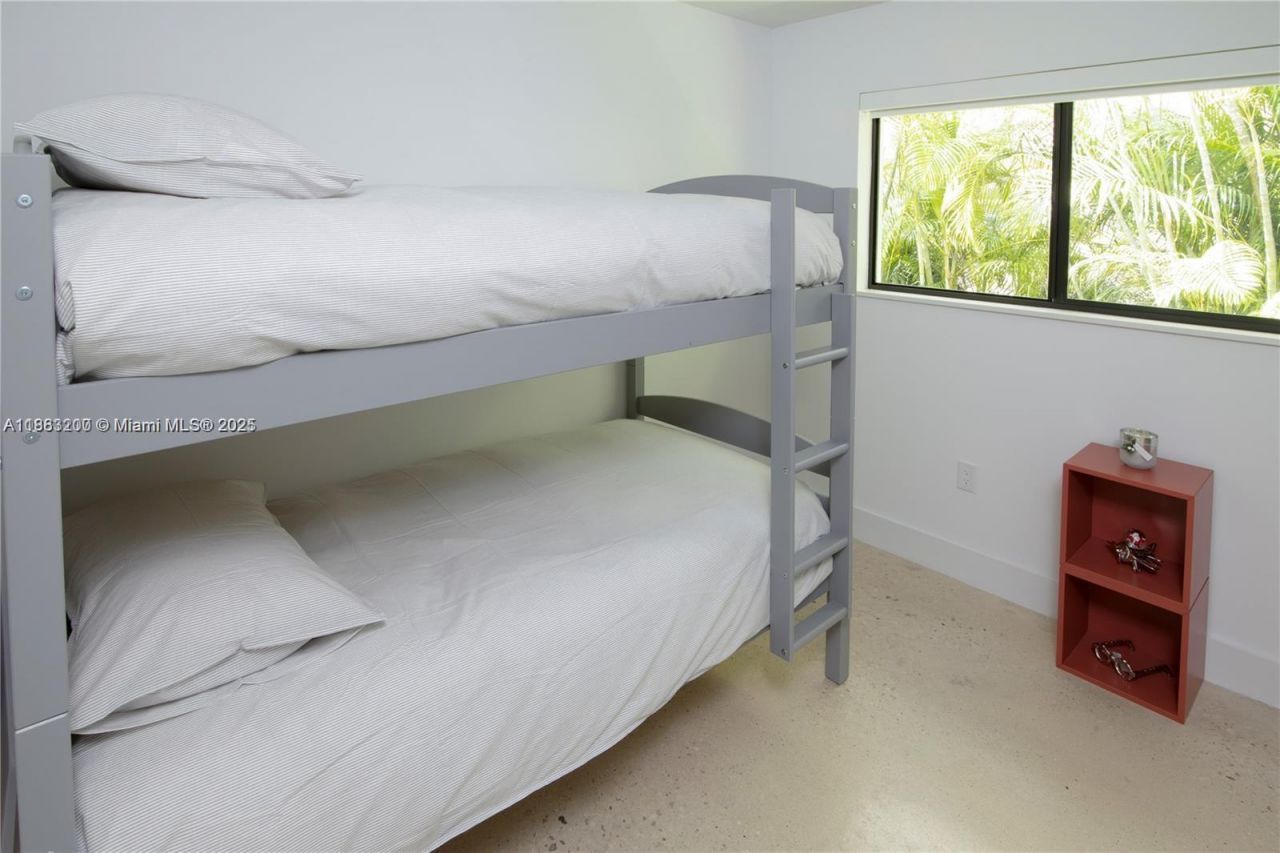 77 NE 43rd St, Unit 77, Miami, FL 33137 Photo